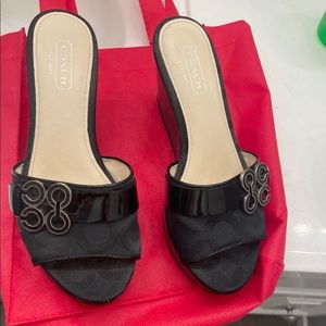 COACH GERI" SIGNATURE WOMENS 5.5 BLack Shoes